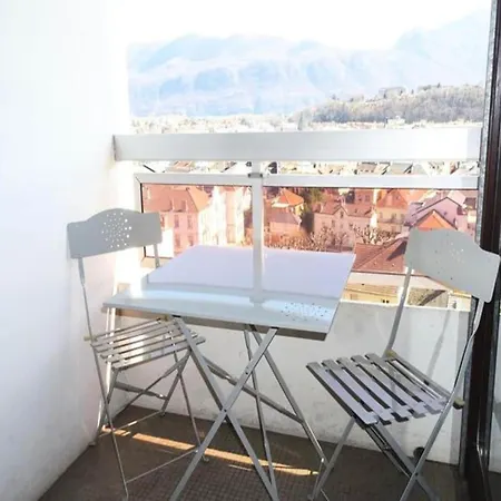 Studio For 2 People アパート *